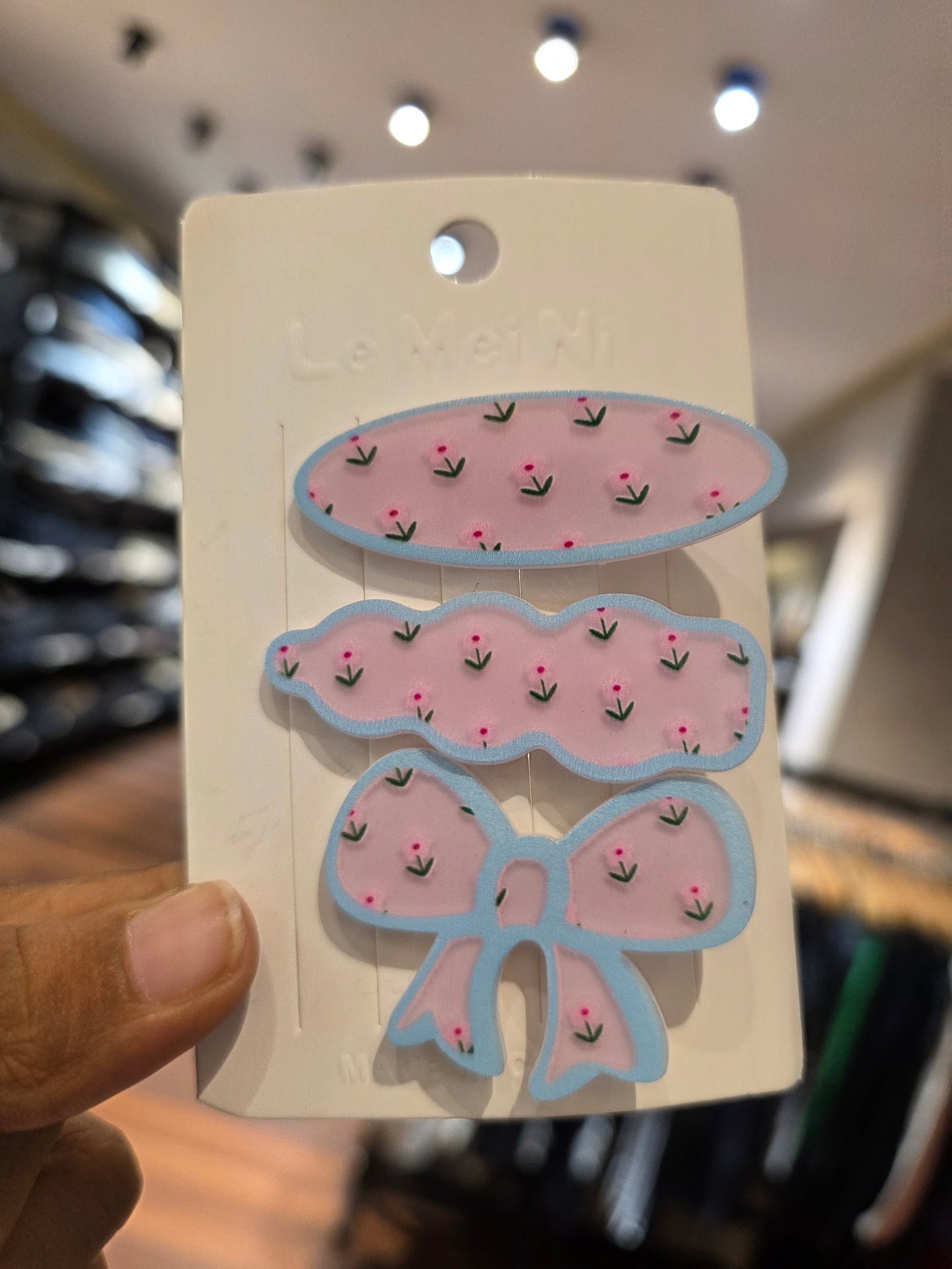 Set of 3 clips