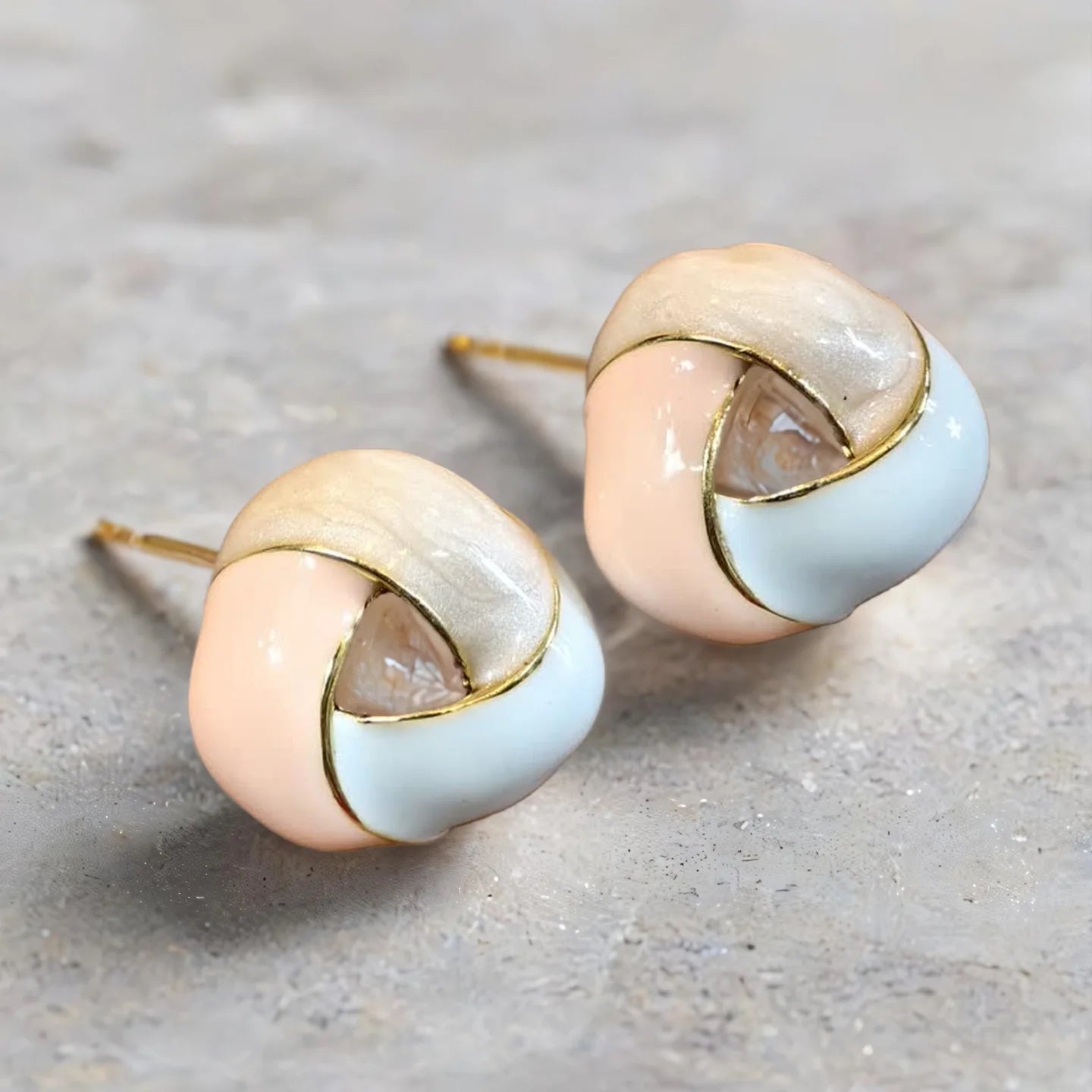 Enamel tri color stud