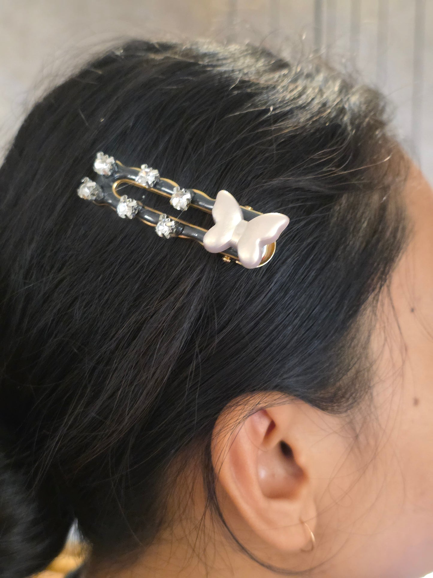 Studded clips with  Buttefly